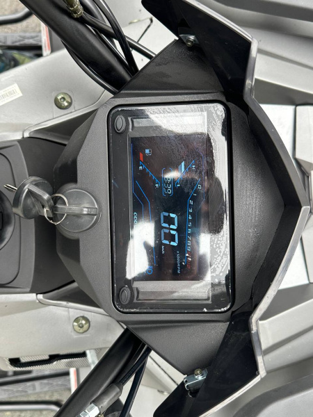 photo_5273841028127460167_y